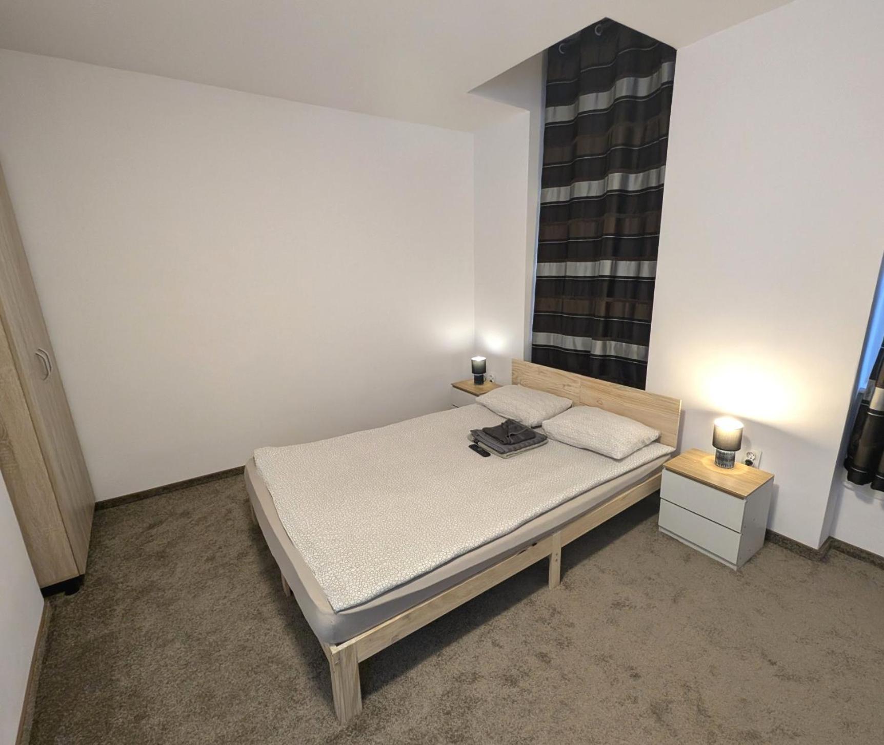 Sandor Central Studio Apartment Târgu-Mureş المظهر الخارجي الصورة
